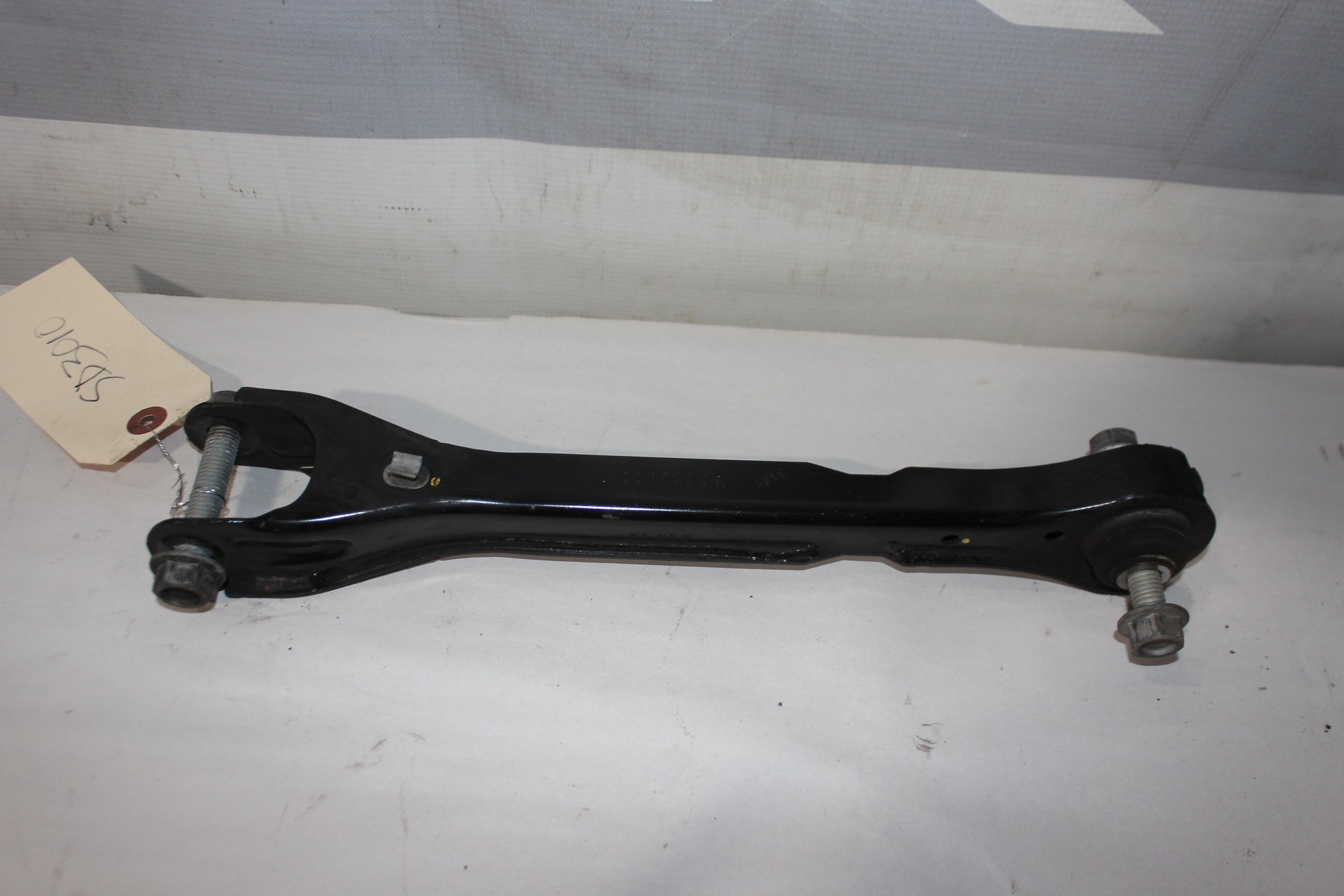 2016 Chevrolet Camaro SS Rear LH Driver Upper Control Arm 22974128 OEM - Day's Parts Yard