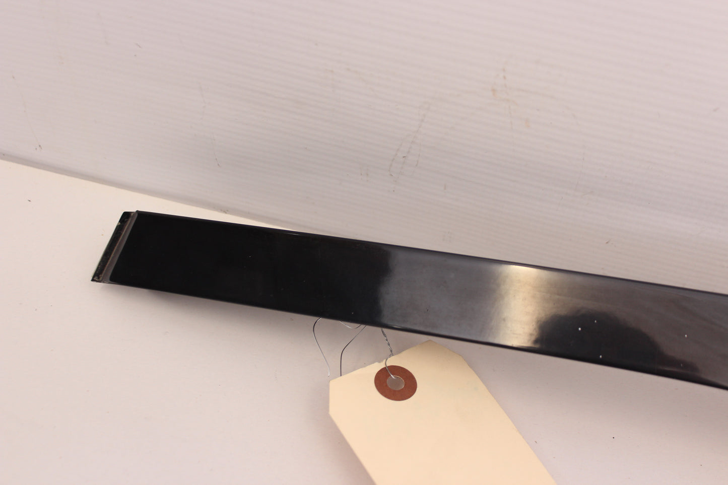 2009 Pontiac G8 GT LH Driver Door Trim Molding OEM