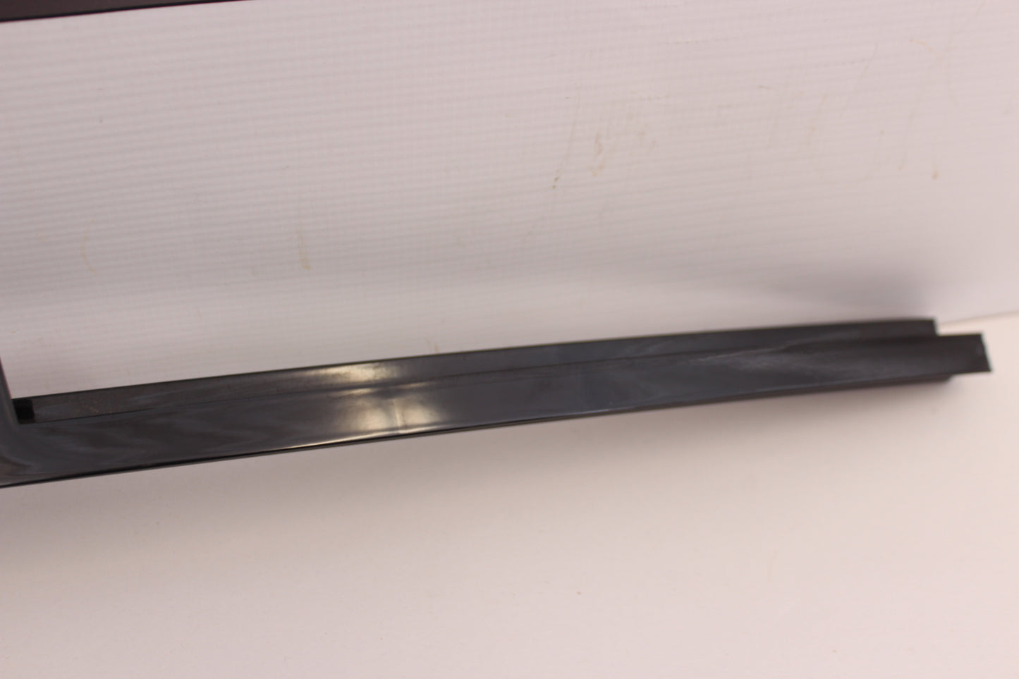 2009 Pontiac G8 GT LH Driver Door Trim Molding OEM