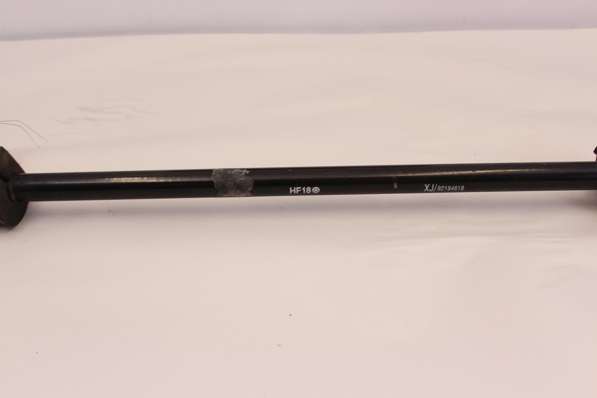 2009 Pontiac G8 GT Sway Bar 92184619 OEM - Day's Parts Yard