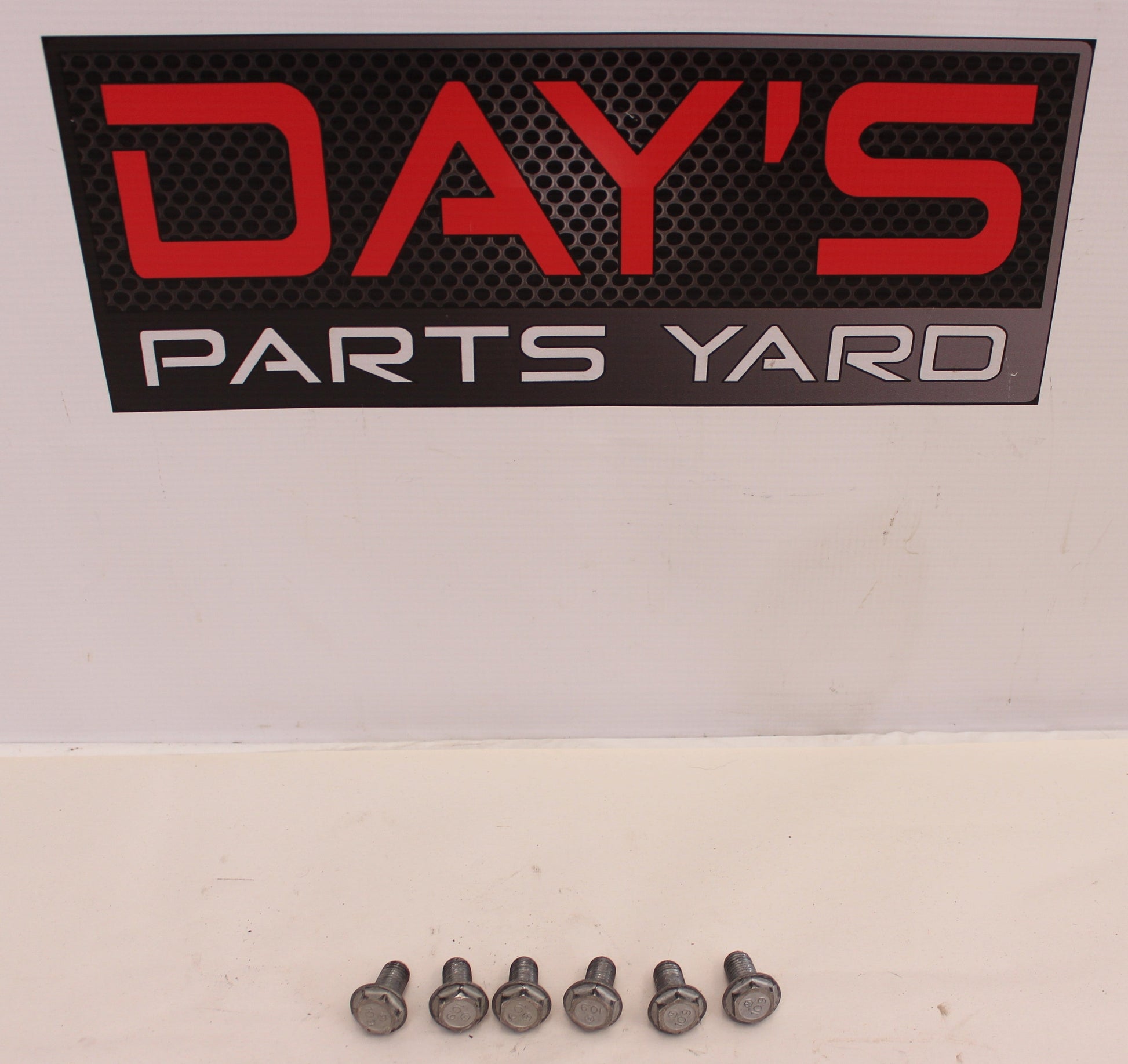 2017 Chevy SS Sedan LS3 Flywheel Flex plate Bolts Hardware Set 6 OEM - Day's Parts Yard
