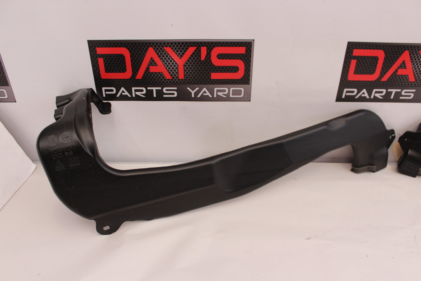2017 Chevy SS Sedan RH & LH Carpet Vent Ducts 92458282 92458283 OEM