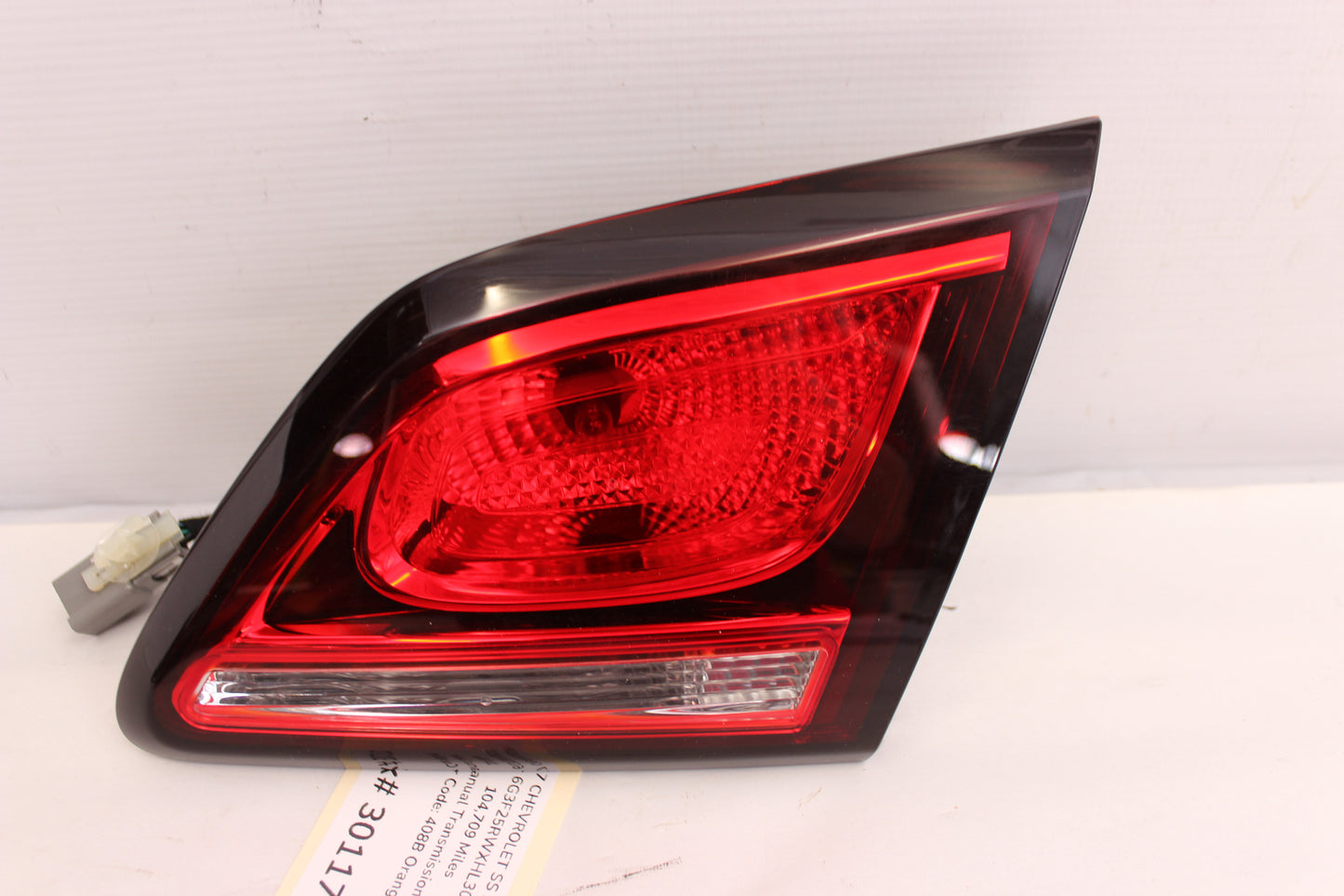 2017 Chevy SS Sedan RH Passenger Inner Tail Light 92270557 OEM