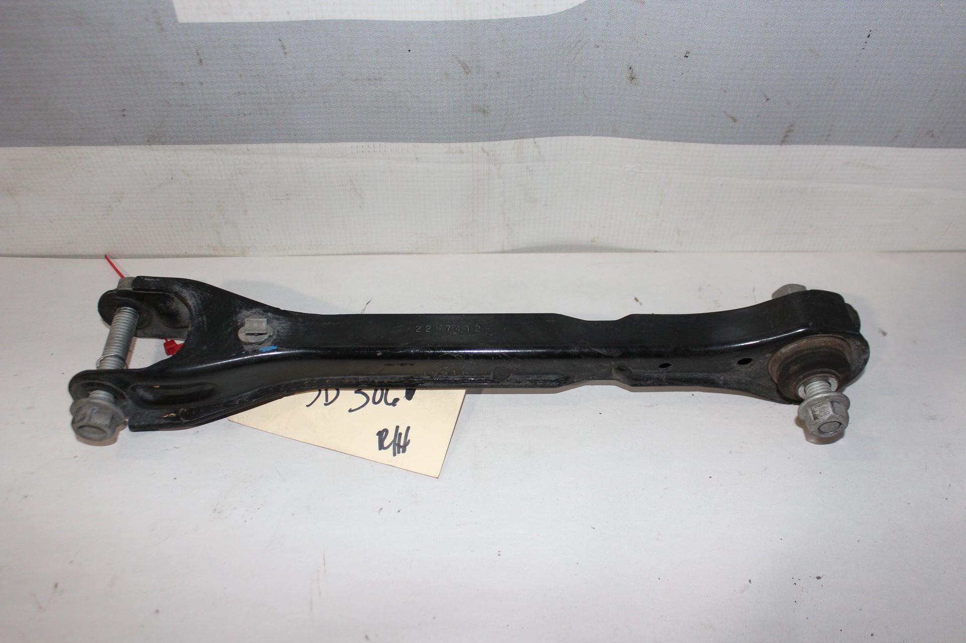 2017 Chevrolet Camaro ZL1 Rear RH Passenger Upper Control Arm 22974128 OEM - Day's Parts Yard