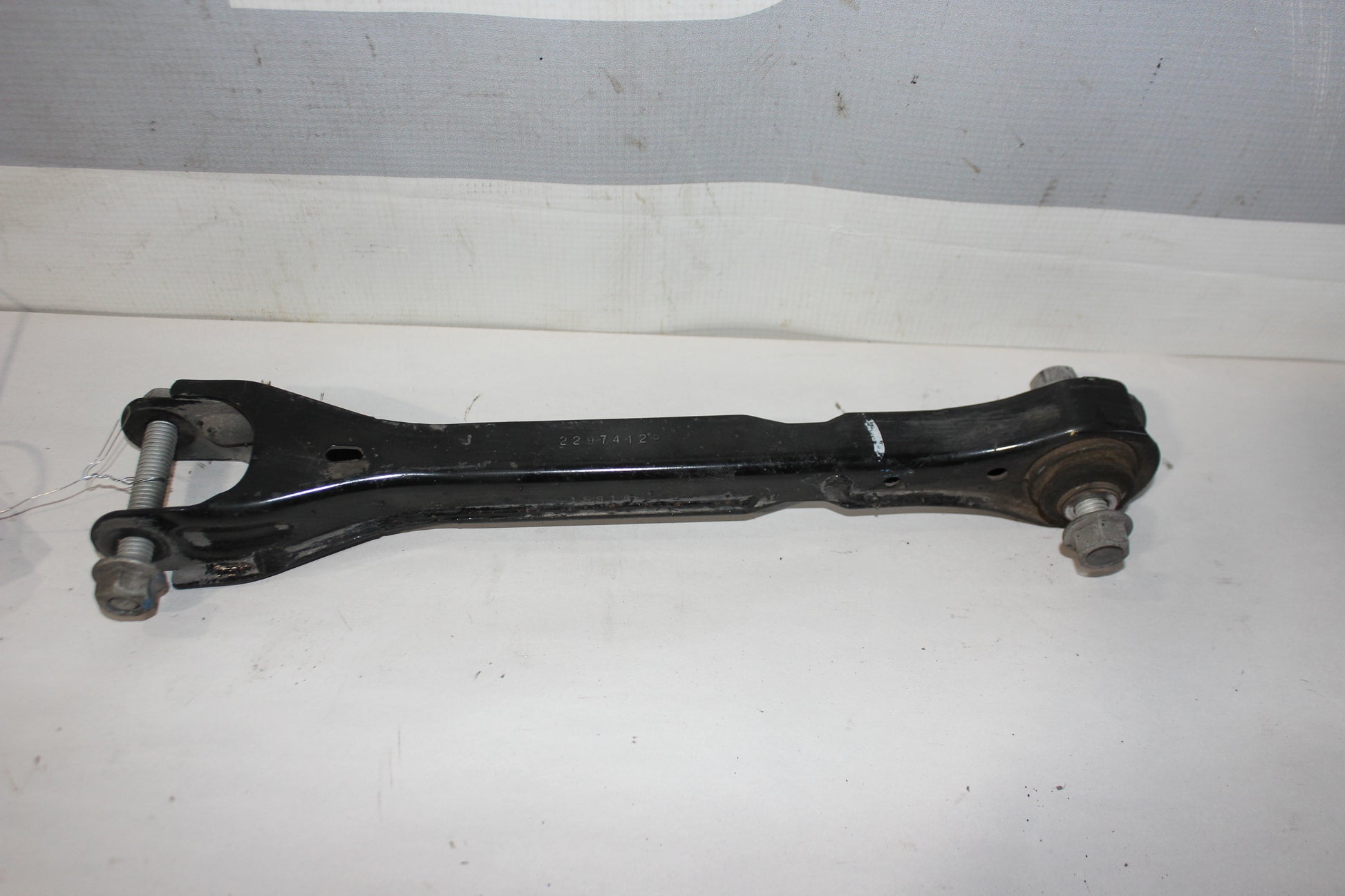 2017 Chevrolet Camaro ZL1 Rear RH Passenger Upper Control Arm 22974128 OEM - Day's Parts Yard