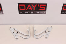 2016 Chevy SS Camaro RH & LH Trunk Deck Lid Hinges 23367129 23367130 OEM - Day's Parts Yard