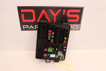 2014 Chevrolet SS Sedan Rear Fuse Box Relay 92271137 OEM - Day's Parts Yard