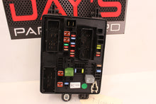 2014 Chevrolet SS Sedan Rear Fuse Box Relay 92271137 OEM - Day's Parts Yard