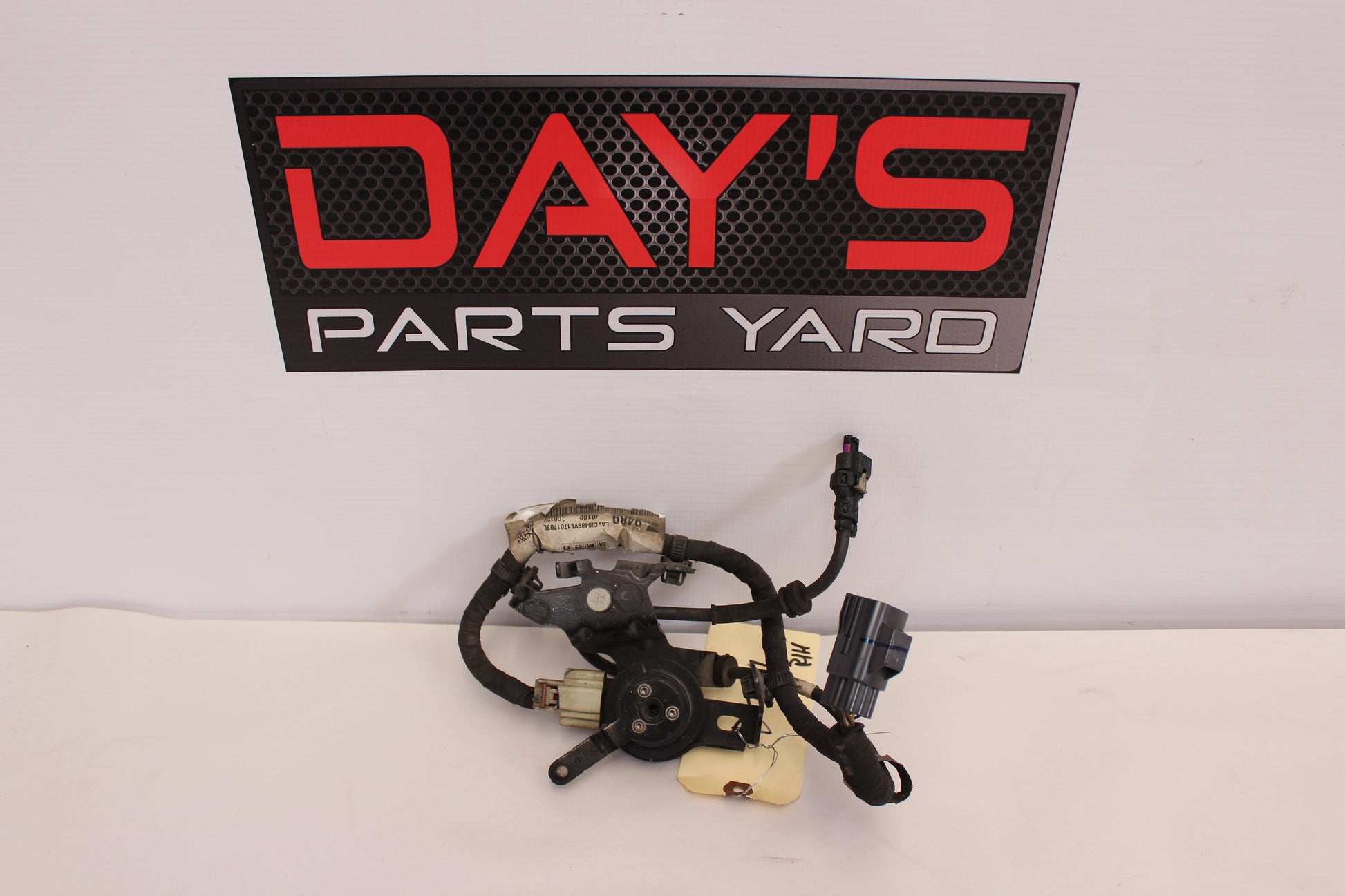 2017 Chevy SS Sedan Front RH Passenger Suspension Ride Control Sensor 92279489 OEM - Day's Parts Yard