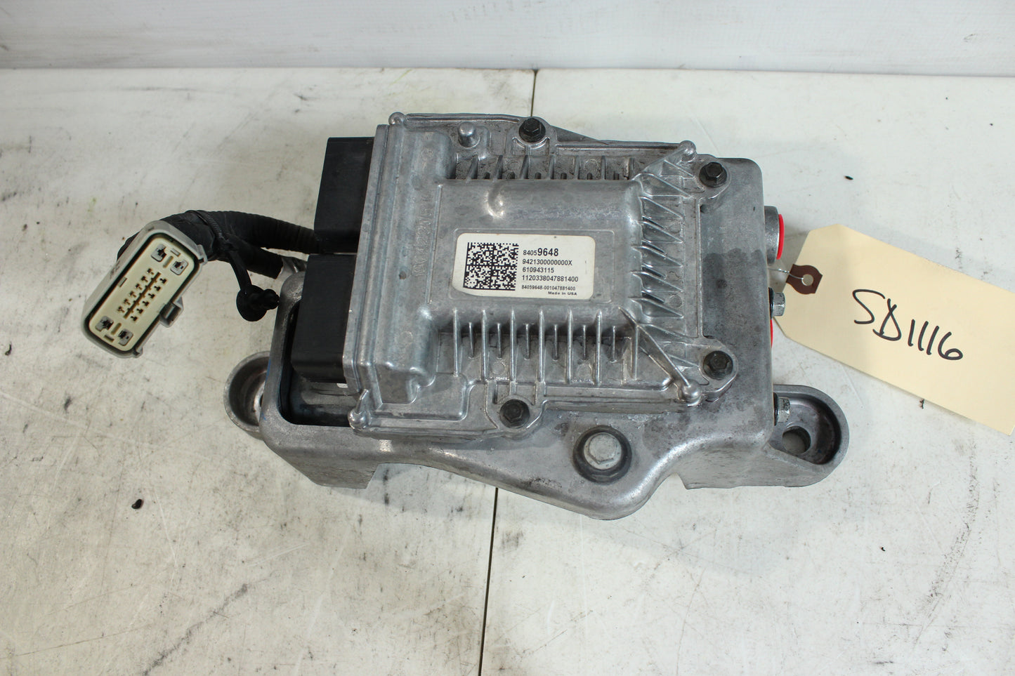 2021 Chevy Camaro SS 1LE Rear Differential Actuator Module 84059648 OEM - Day's Parts Yard