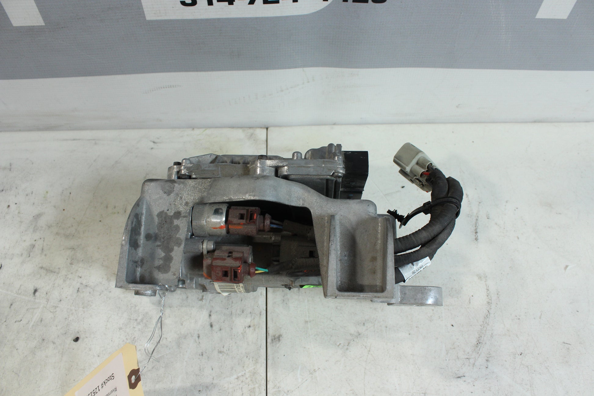 2021 Chevy Camaro SS 1LE Rear Differential Actuator Module 84059648 OEM - Day's Parts Yard
