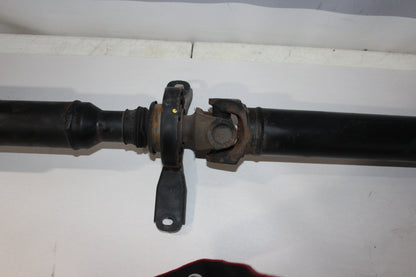 2015 Chevy SS Sedan Driveshaft Drive Shaft 92275953 OEM