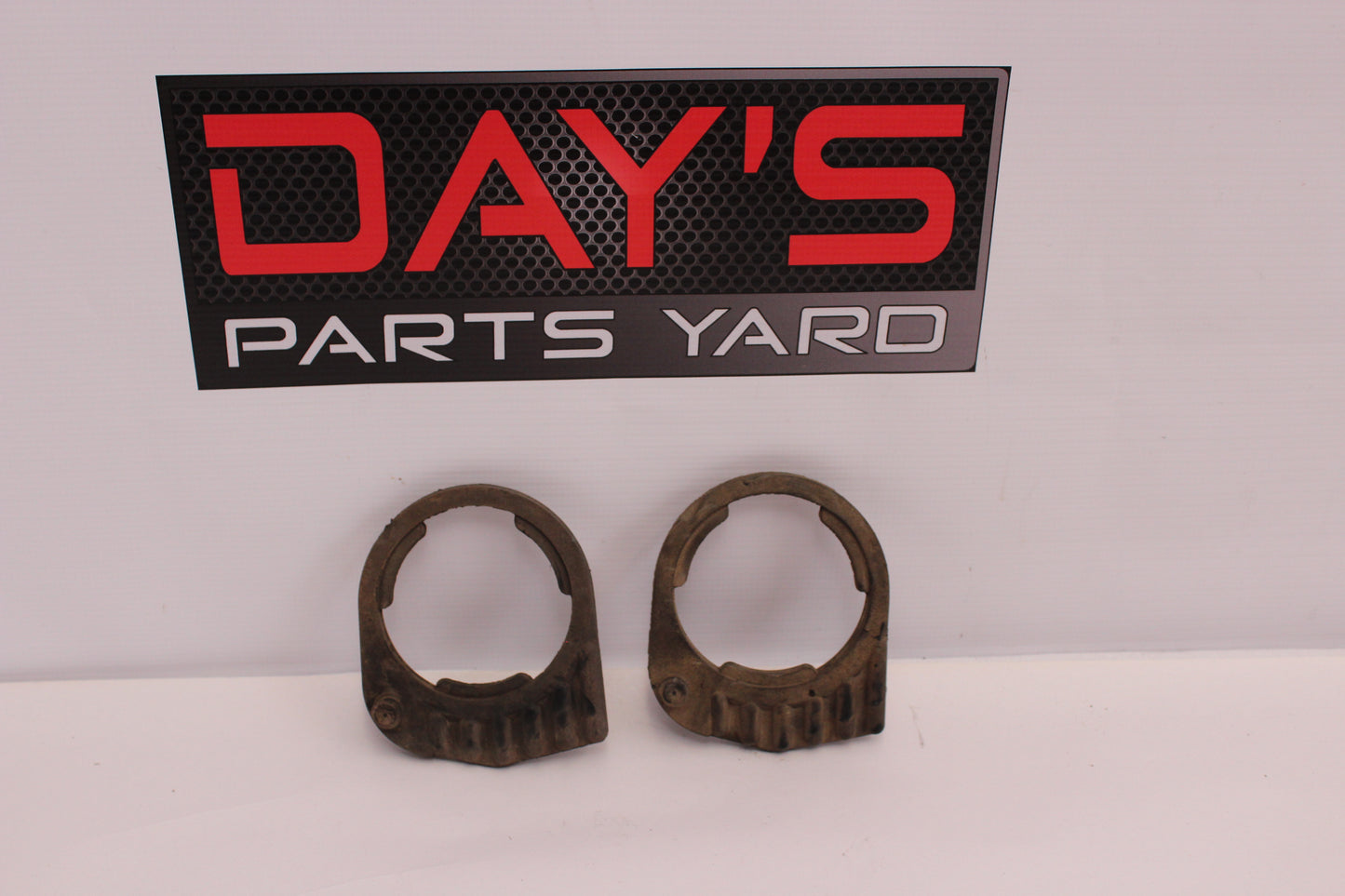 2014 Chevy SS Sedan Rear Cradle Rubber Isolators Set OEM - Day's Parts Yard