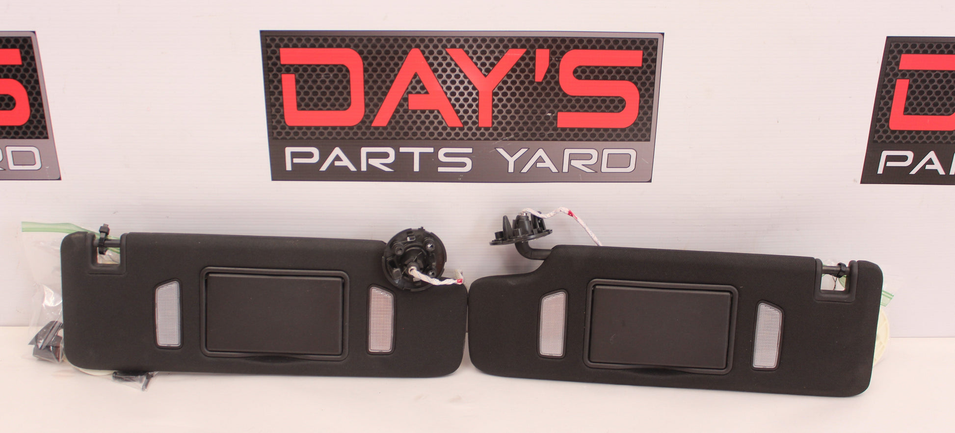 2021 Chevy Camaro SS 1LE RH & LH Sun Visors Sunvisors w/ Clips OEM - Day's Parts Yard