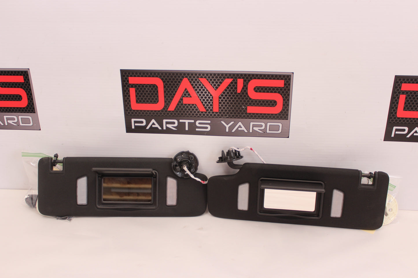 2021 Chevy Camaro SS 1LE RH & LH Sun Visors Sunvisors w/ Clips OEM - Day's Parts Yard