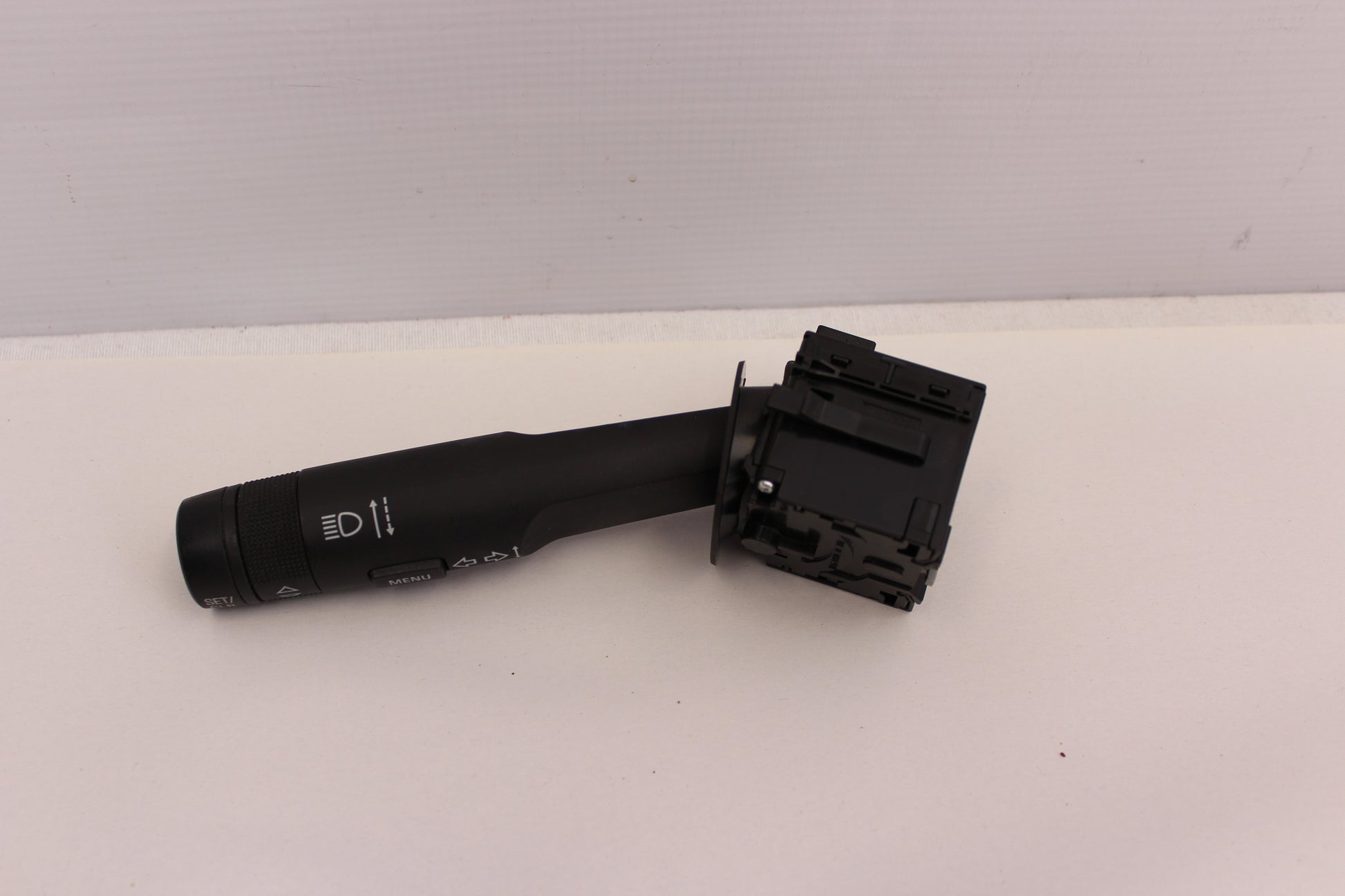 2014 Chevy SS Sedan Turn Signal Control Switch 94745683 OEM - Day's Parts Yard