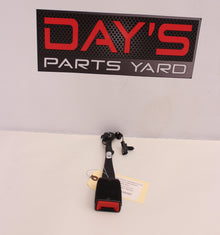 2021 Chevy Camaro SS 1LE Front RH Passenger Seat Buckle 84231153 OEM - Day's Parts Yard