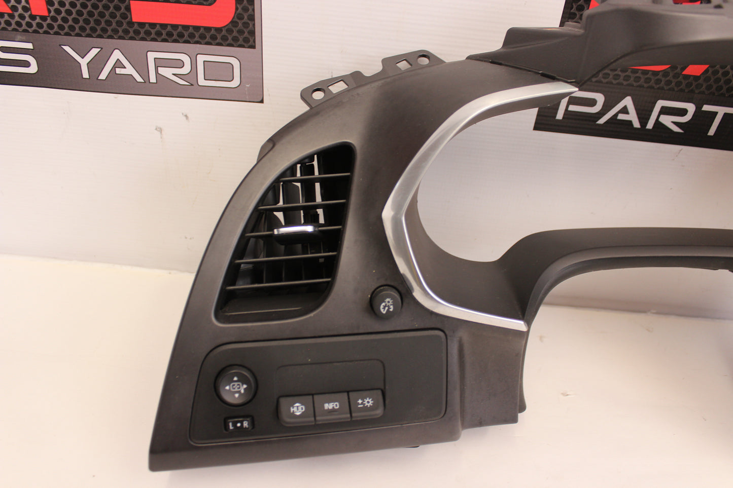 2017 Chevy Corvette Grand Sport 2LT Dash Bezel 84389614  OEM