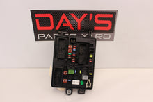 2014 Chevrolet SS Sedan Rear Fuse Box Relay OEM - Day's Parts Yard