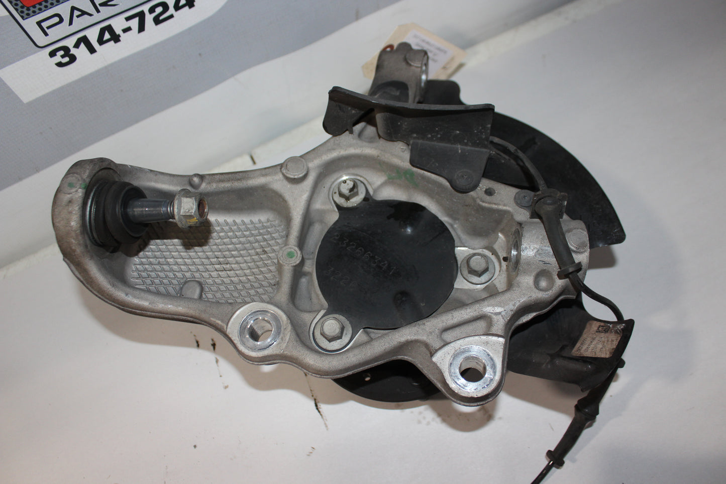 2017 Chevy Corvette Grand Sport 2LT Front LH Driver Spindle Hub OEM