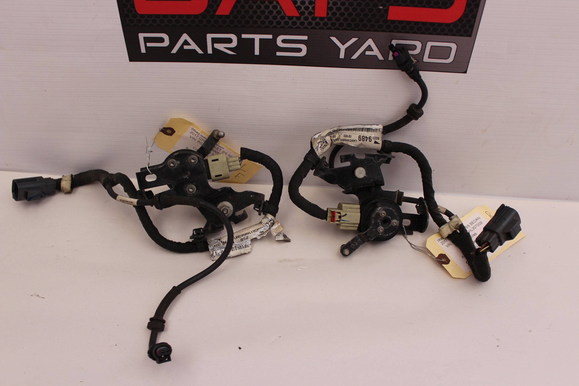 2017 Chevy SS Sedan Front RH & LH Suspension Ride Control Sensors 92279489 92279490 OEM - Day's Parts Yard