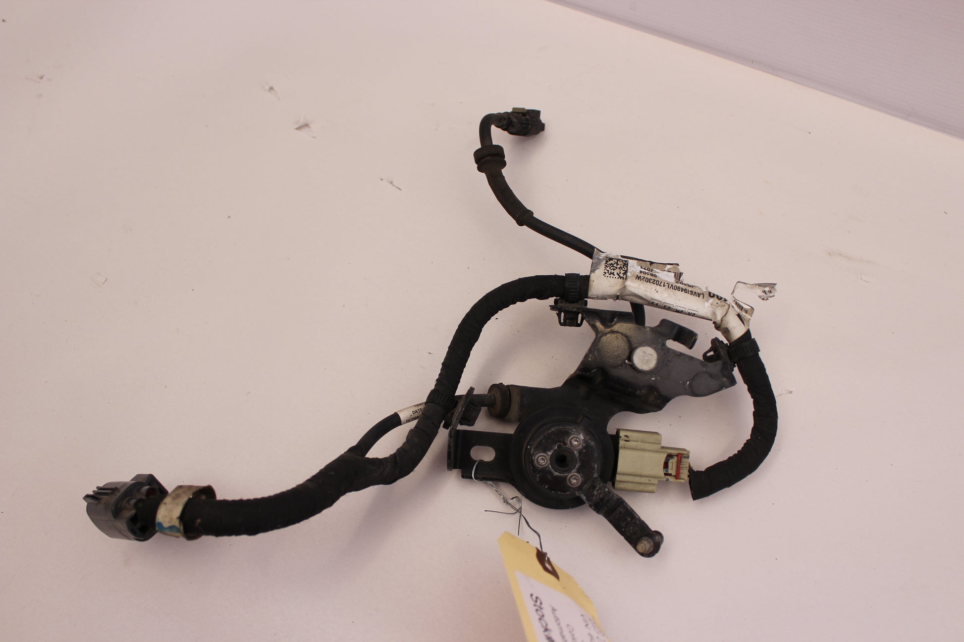 2017 Chevy SS Sedan Front RH & LH Suspension Ride Control Sensors 92279489 92279490 OEM - Day's Parts Yard