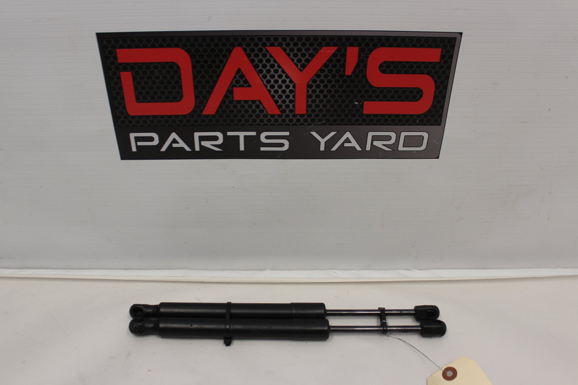 2017 Chevy Corvette Grand Sport 2LT Lift Gate Hatch Strut Shock Set 23356448 OEM - Day's Parts Yard