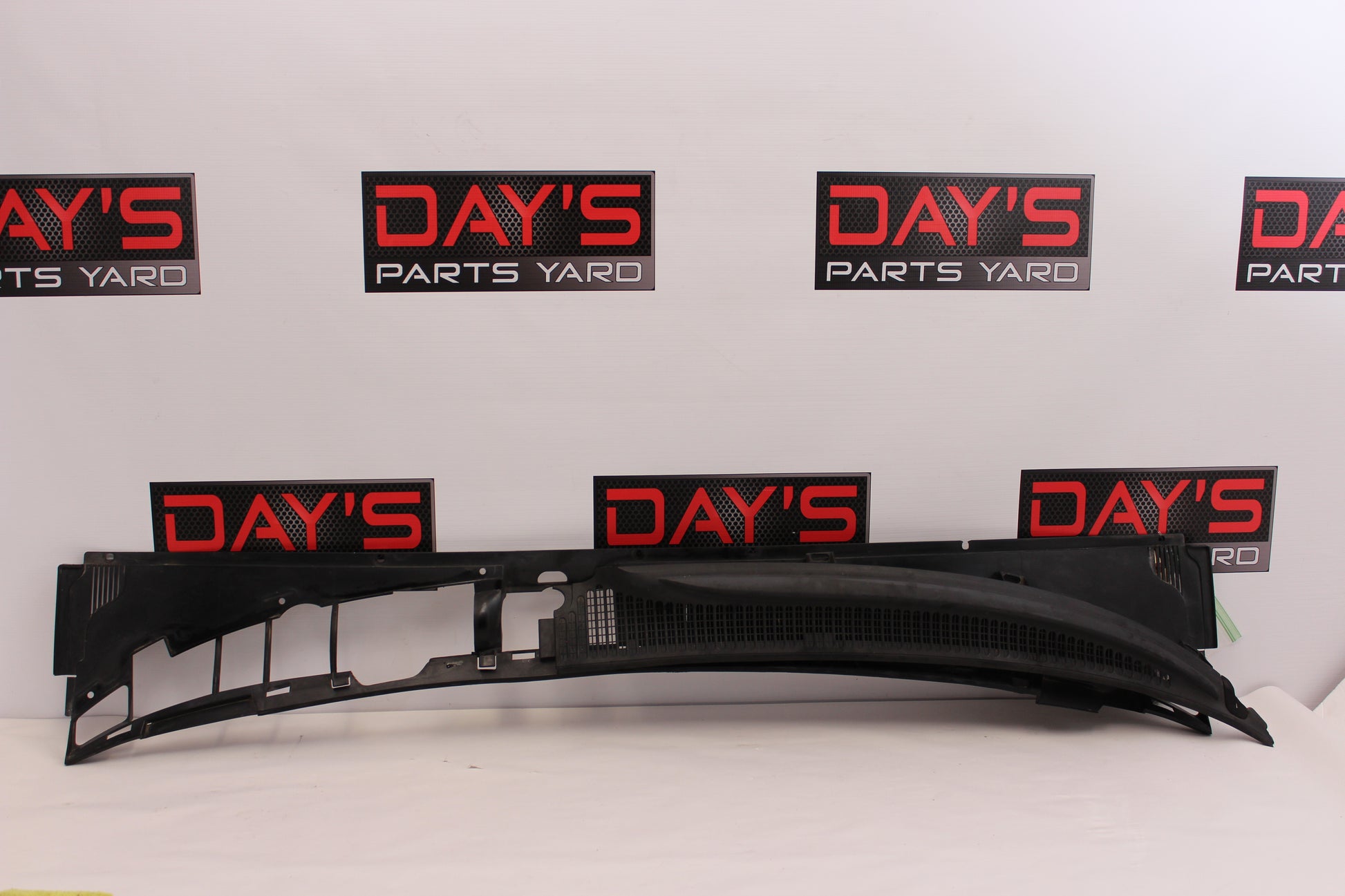 2004 Pontiac GTO Windshield Wiper Cowl 92054216 920521205 OEM - Day's Parts Yard