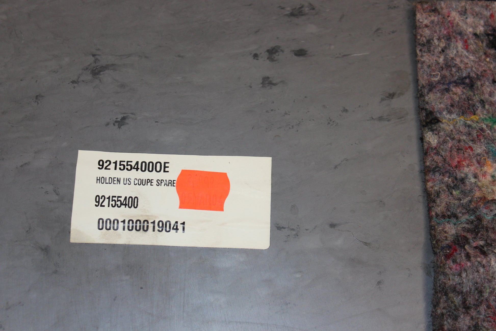 2004 Pontiac GTO Spare Tire Wheel Cover Trunk Carpet Liner 92155400 OEM - Day's Parts Yard