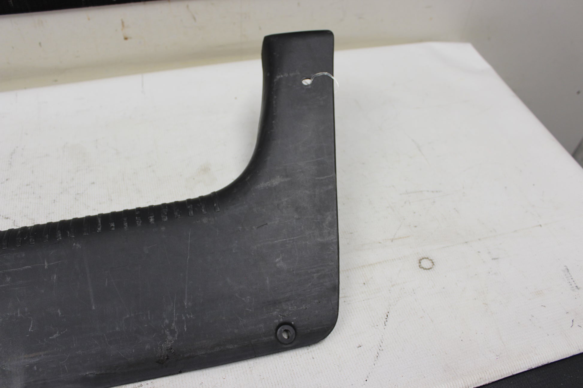 2004 Pontiac GTO Trunk Wall Plastic Cover Trim Panel 92162365 OEM - Day's Parts Yard
