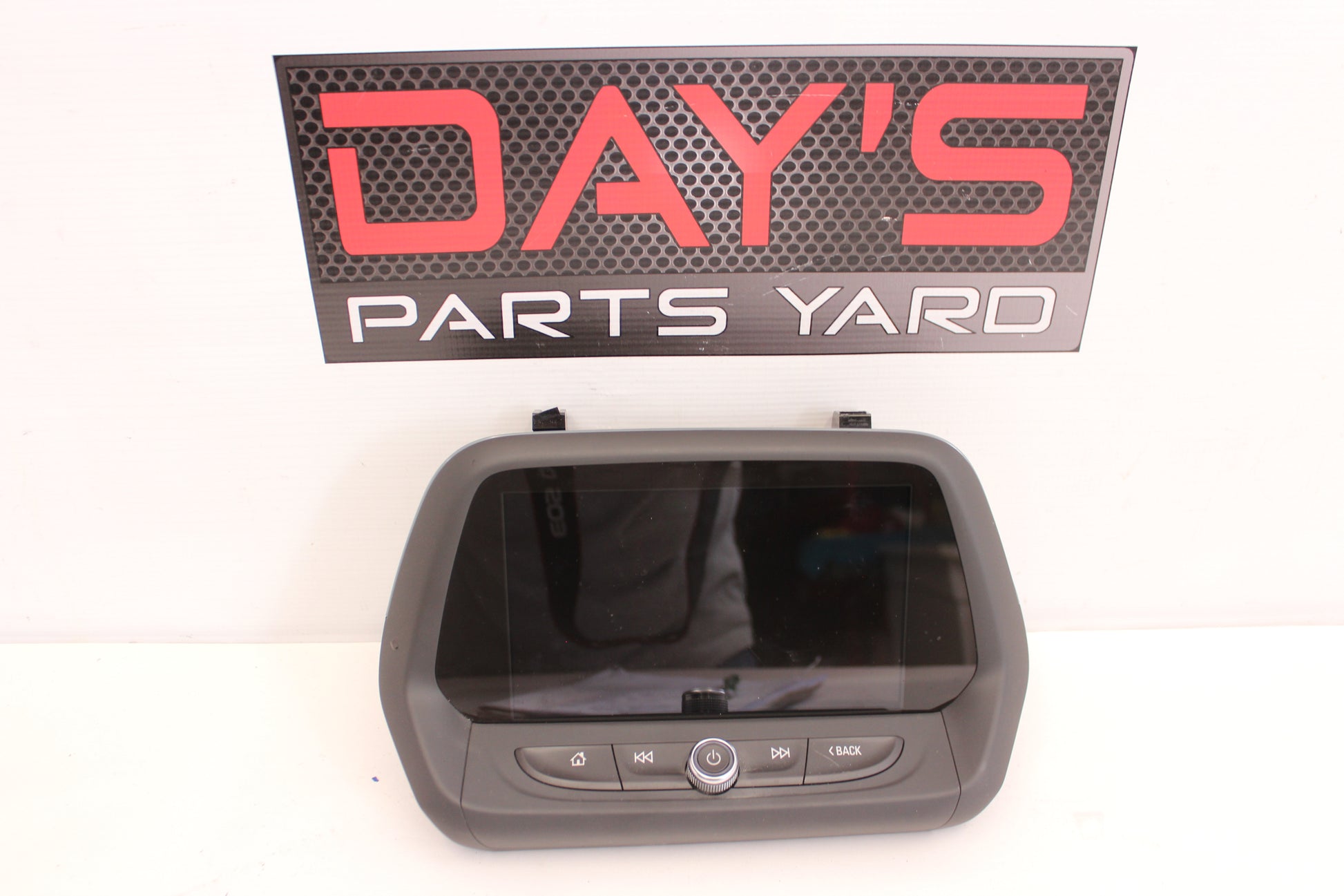 2018 Chevy Camaro ZL1 Navigation/ Radio Touch Screen Control Panel 84229269 OEM - Day's Parts Yard