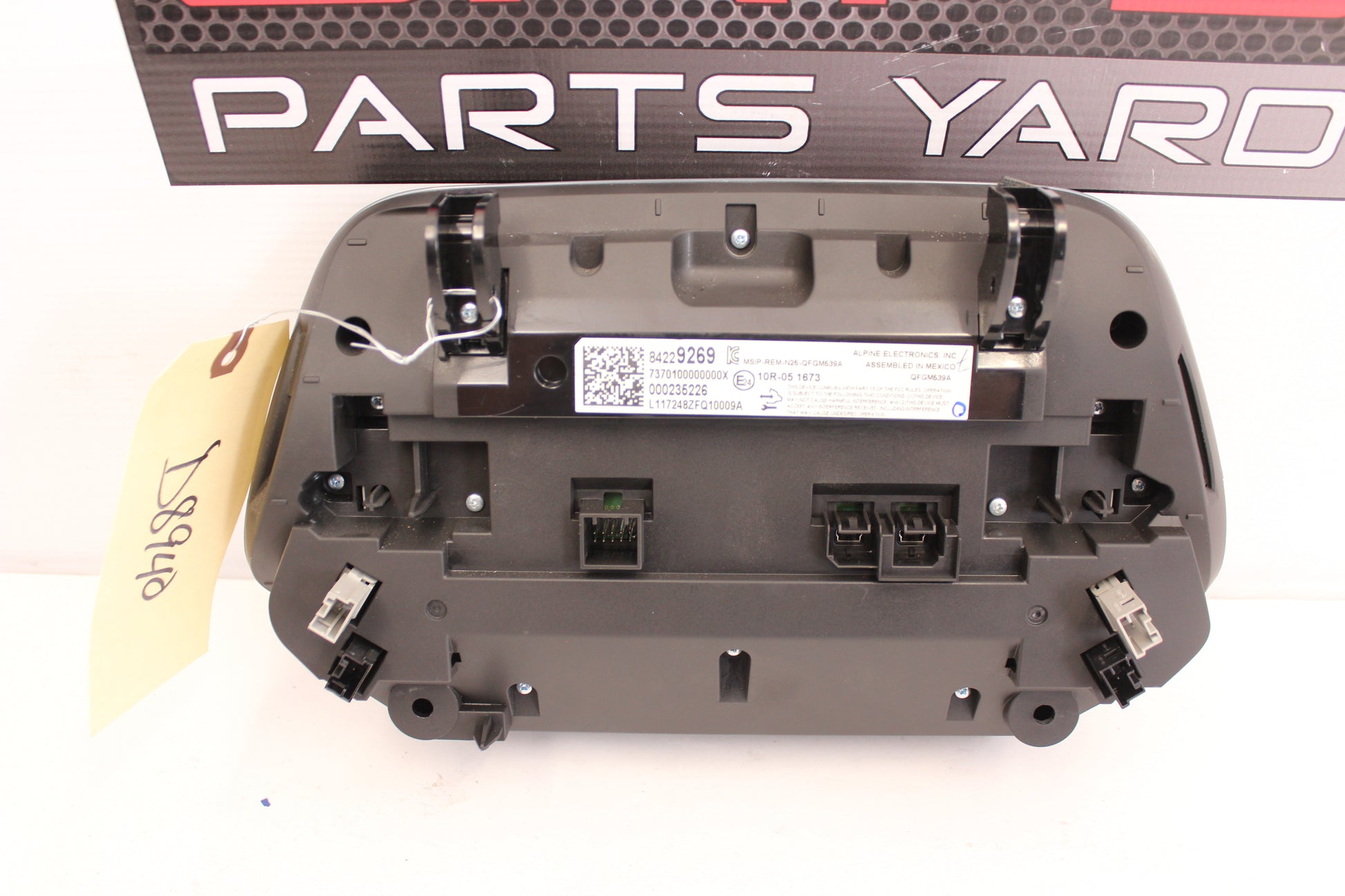 2018 Chevy Camaro ZL1 Navigation/ Radio Touch Screen Control Panel 84229269 OEM - Day's Parts Yard
