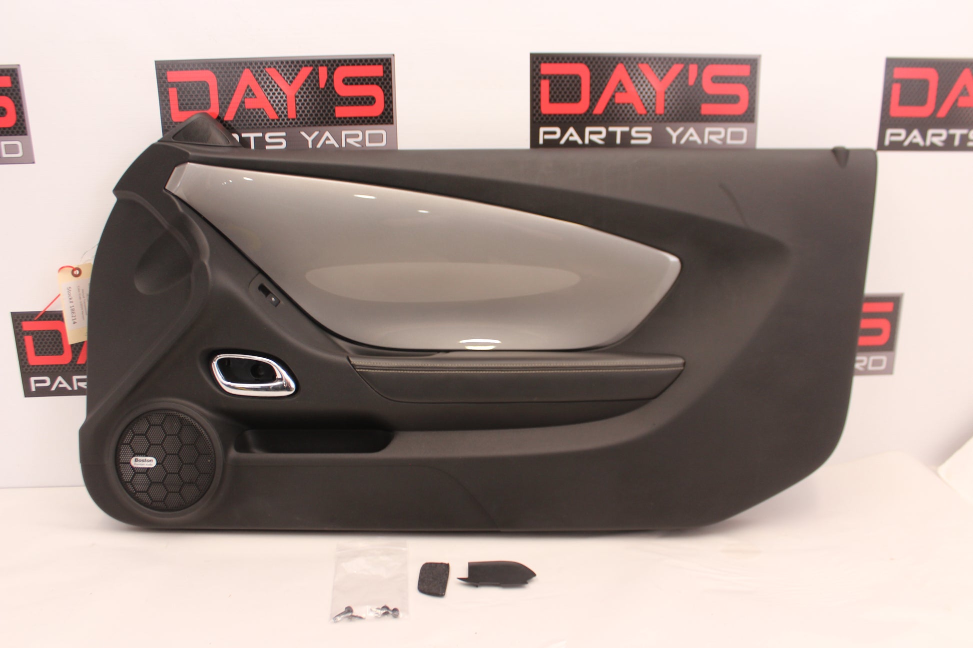 2010 Chevrolet Camaro SS Front RH Passenger Door Panel OEM - Day's Parts Yard