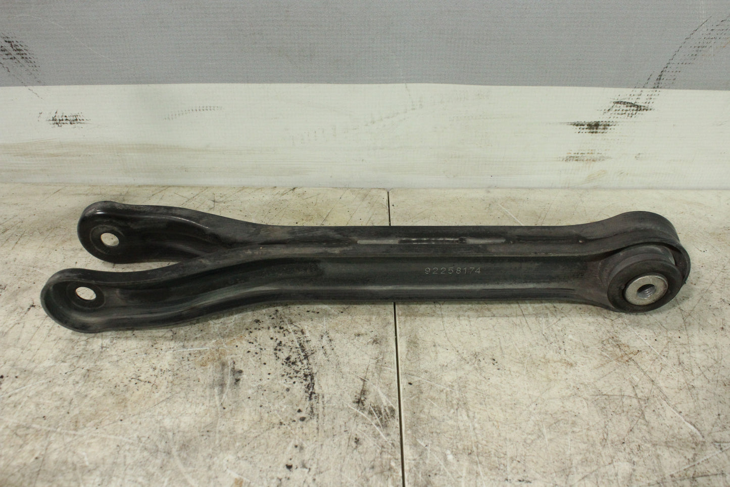 2014 Chevy SS Sedan RH Passenger Rear Suspension Trailing Control Arm 92258174 OEM - Day's Parts Yard