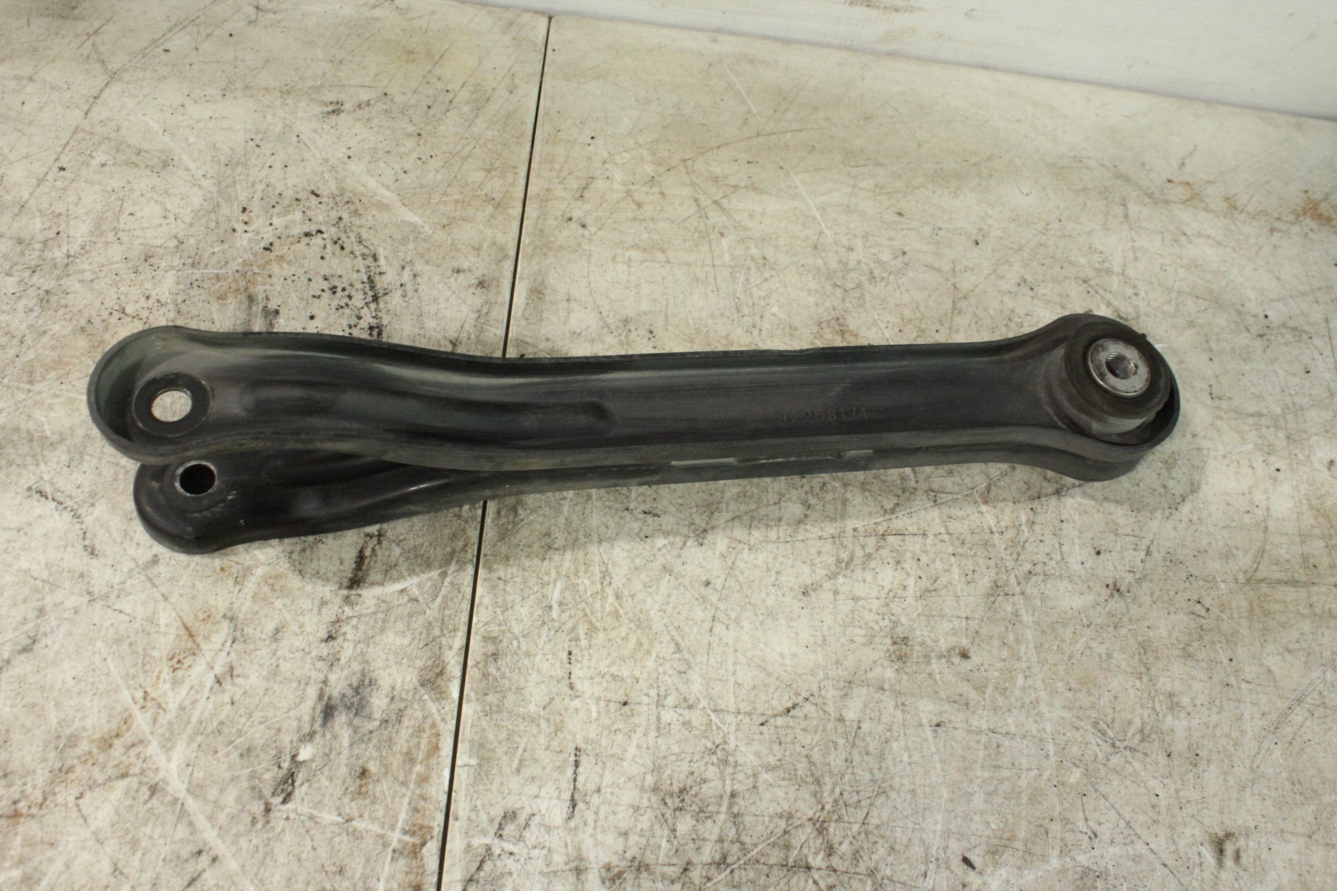 2014 Chevy SS Sedan RH Passenger Rear Suspension Trailing Control Arm 92258174 OEM - Day's Parts Yard