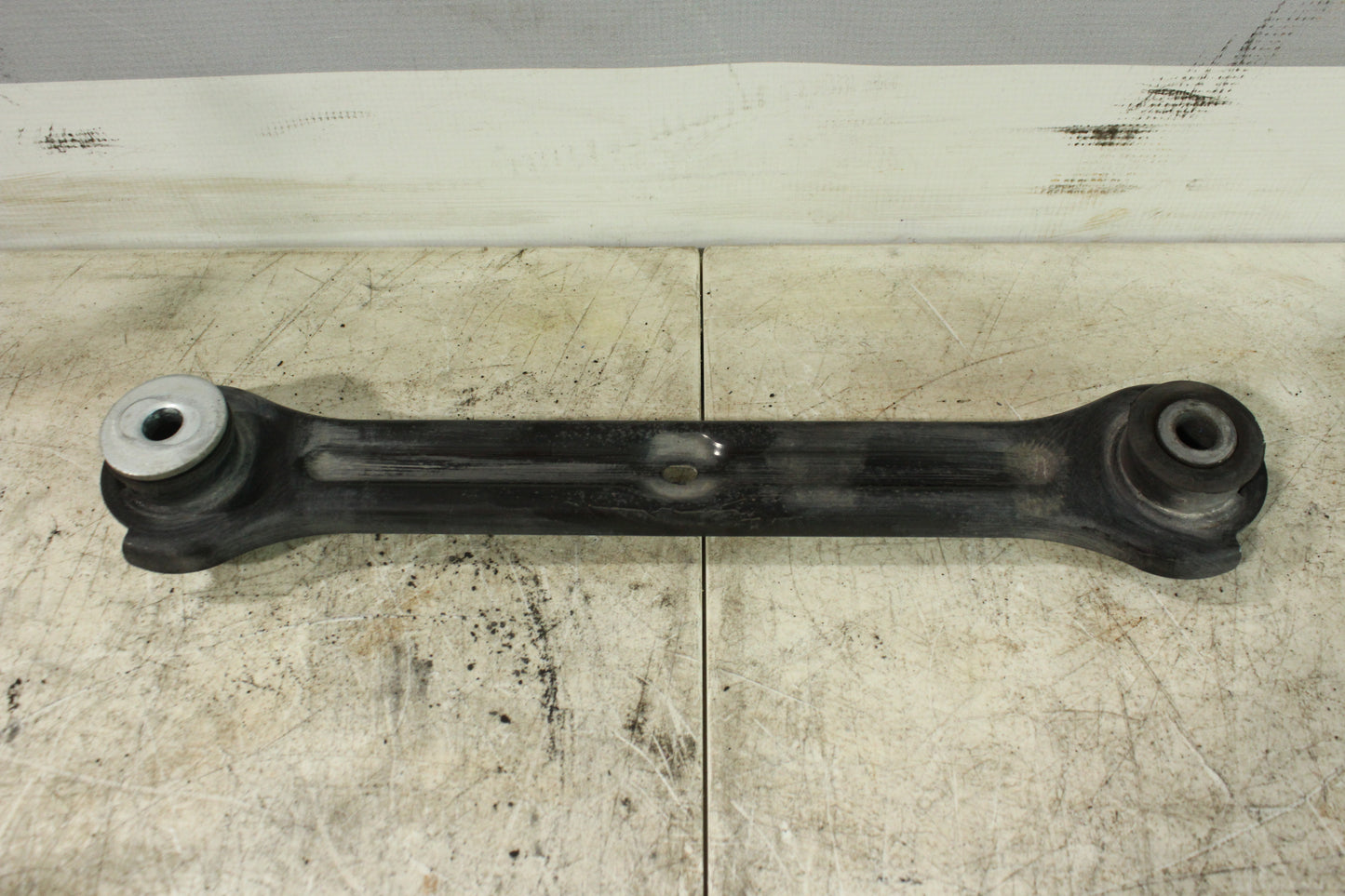 2014 Chevy SS Sedan Rear RH Passenger Control Trail Drag Link Arm 92204887 OEM - Day's Parts Yard