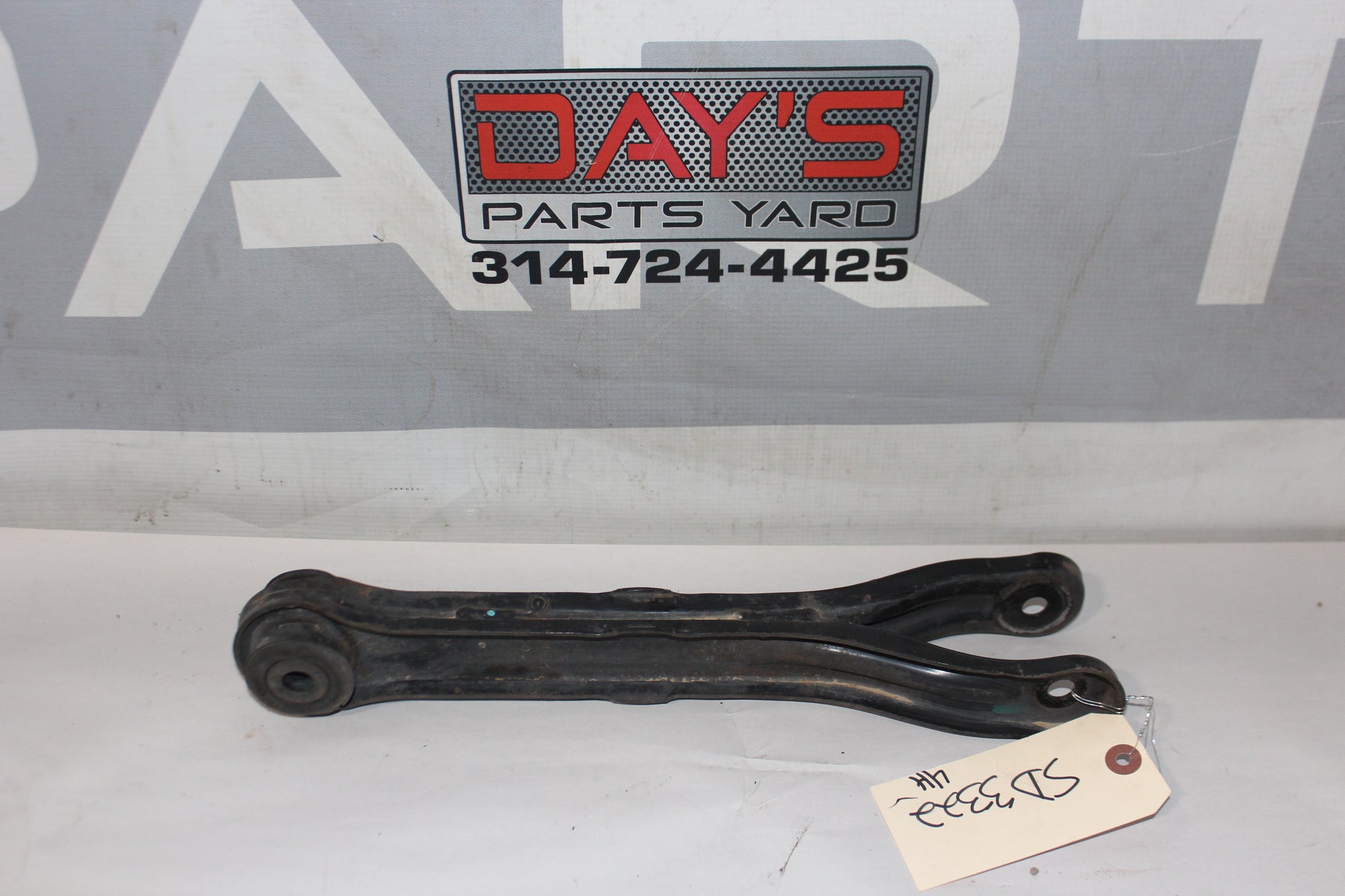 2010 Chevrolet Camaro SS LH Driver Rear Suspension  Lower Trailing  Arm OEM - Day's Parts Yard