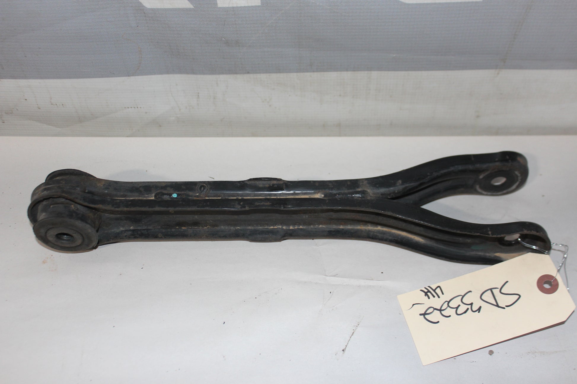 2010 Chevrolet Camaro SS LH Driver Rear Suspension  Lower Trailing  Arm OEM - Day's Parts Yard