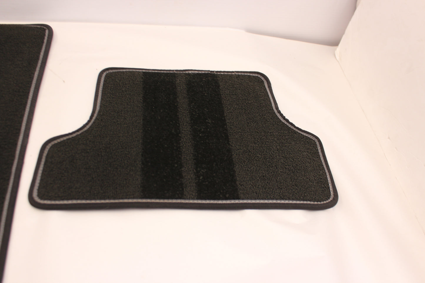 2017 Chevy Camaro ZL1 Floor Mats Complete Set - Day's Parts Yard