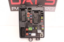 2014 Chevy SS Sedan Rear Fuse Box Relay 92271137 OEM - Day's Parts Yard
