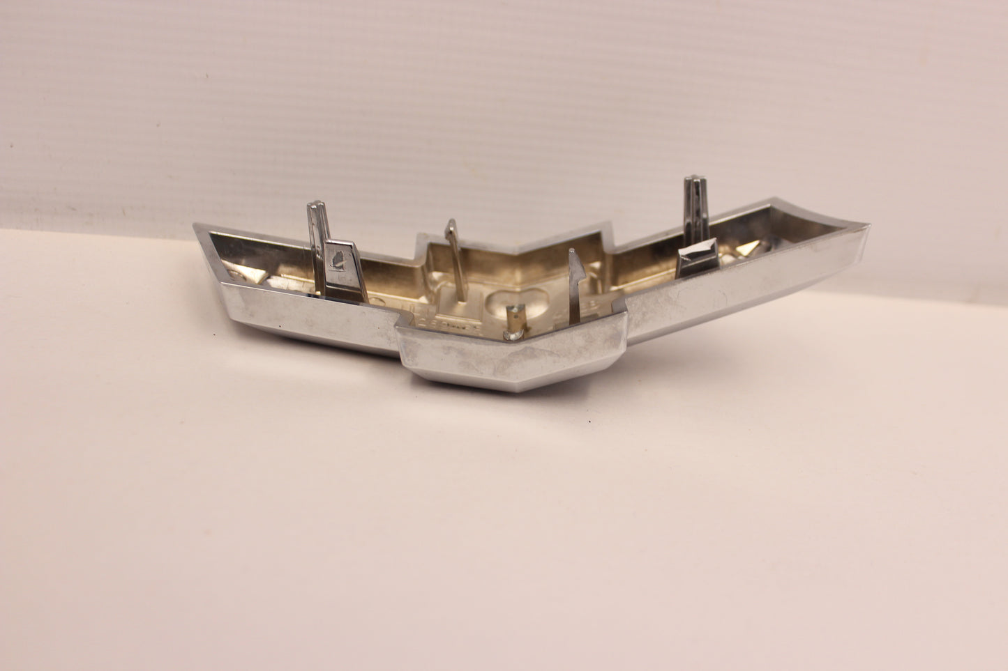 2018 Chevrolet Camaro SS Rear Trunk Bow Tie Emblem OEM