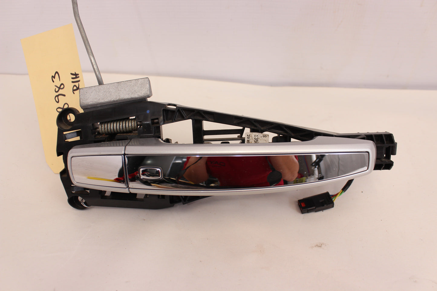 2014 Chevy SS Sedan Complete Front RH Passenger Exterior Door Handle OEM - Day's Parts Yard