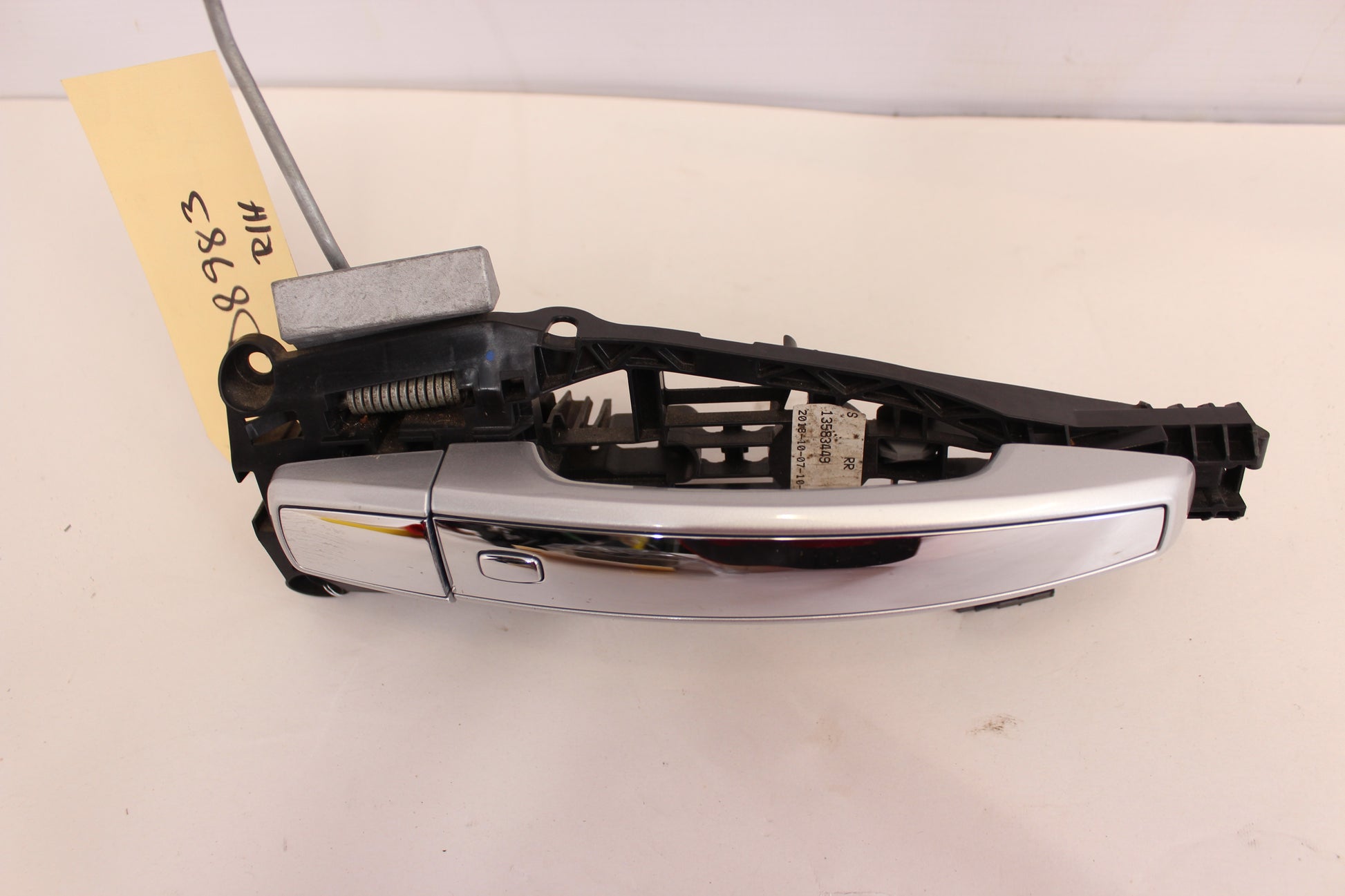 2014 Chevy SS Sedan Complete Front RH Passenger Exterior Door Handle OEM - Day's Parts Yard