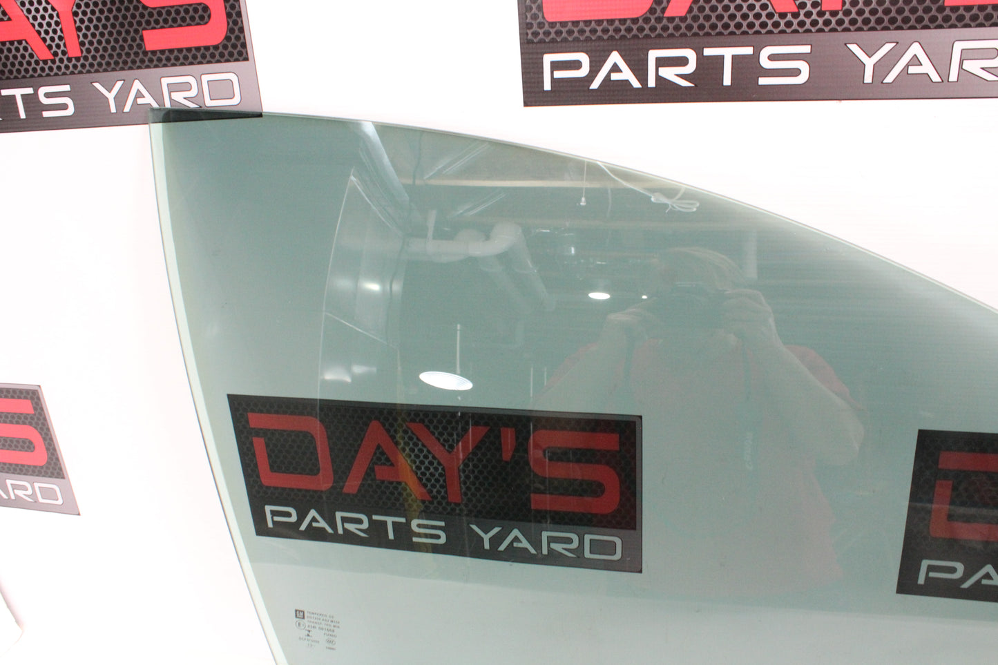 2014 Chevy SS Sedan Front RH Passenger Door Window Glass 92251150 OEM