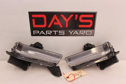 2018 Chevy Camaro SS RH & LH Fog Light w/ Ballast 23433654 22907456 OEM - Day's Parts Yard