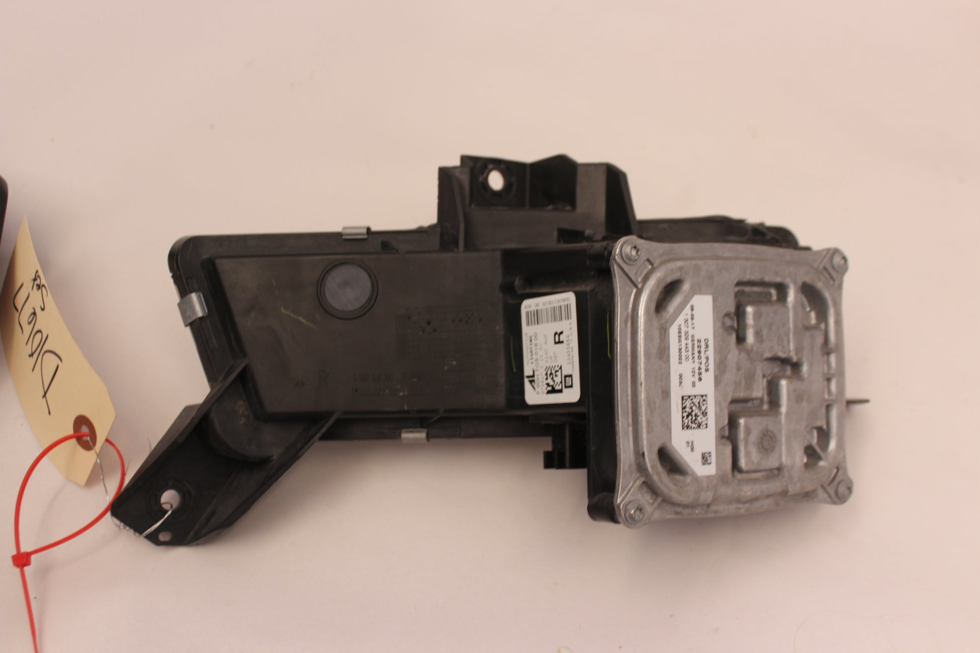 2018 Chevy Camaro SS RH & LH Fog Light w/ Ballast 23433654 22907456 OEM - Day's Parts Yard