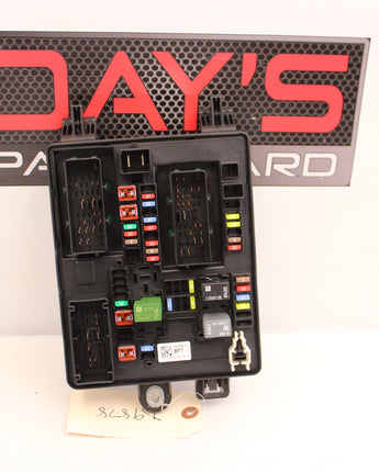 2016 Chevy SS Sedan Rear Fuse Box Relay 92276935 OEM