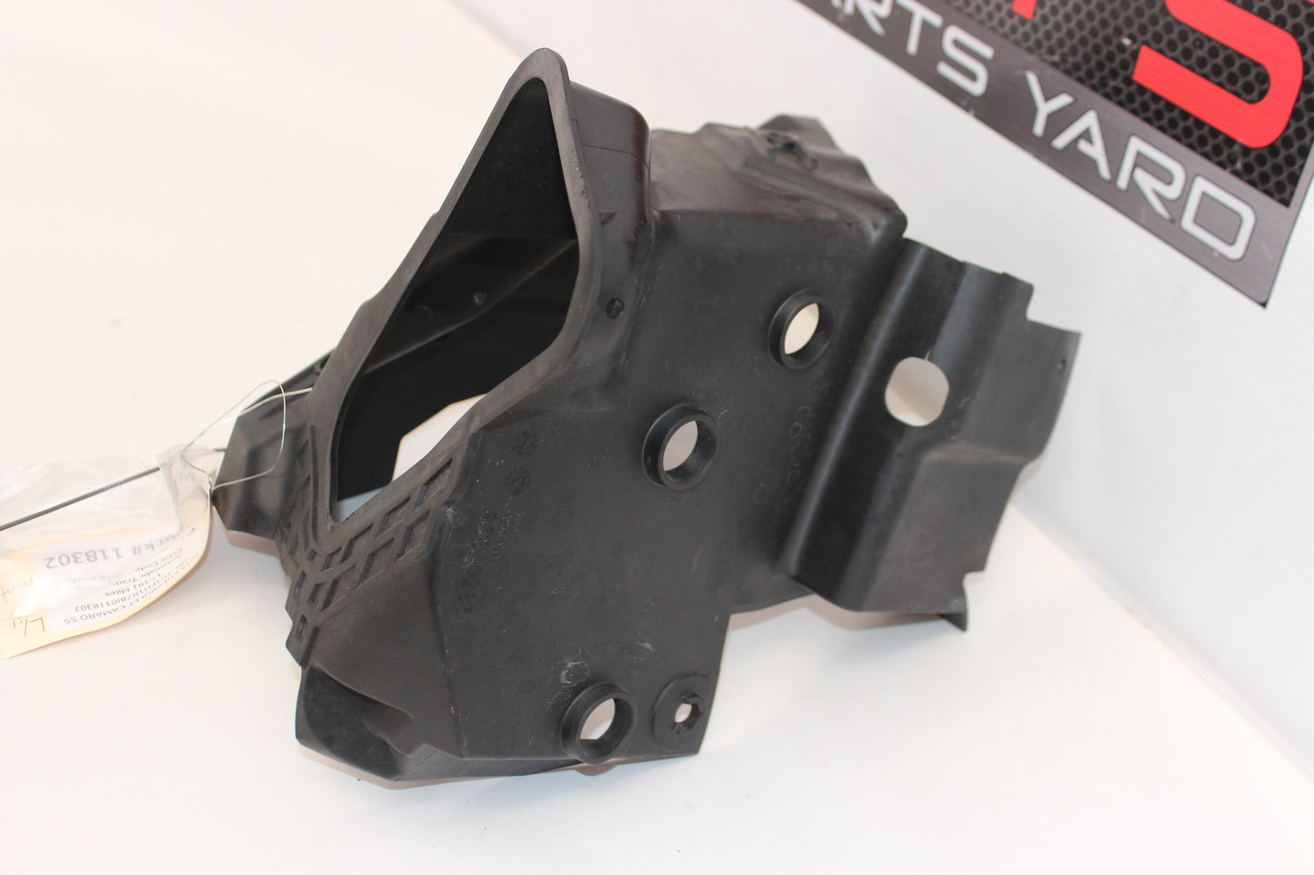 2018 Chevy Camaro SS LH Driver Front Air Intake Baffle Deflector OEM