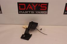 2018 Chevy Camaro SS Air Intake Cleaner Shield OEM - Day's Parts Yard