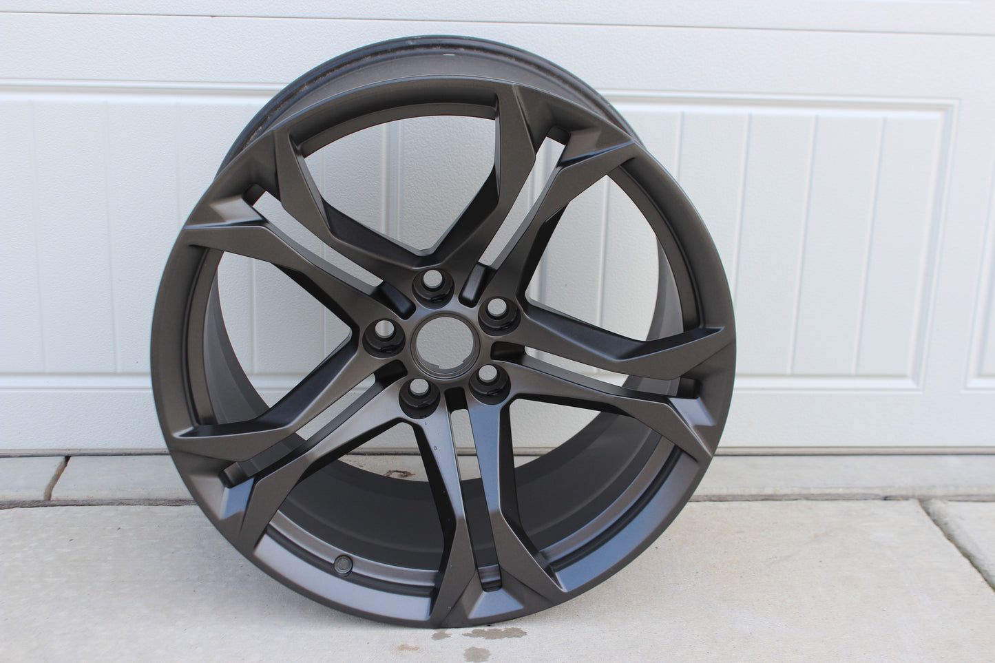 2019 Chevy Camaro SS 1LE Rear Wheel 20X11 23442884 OEM